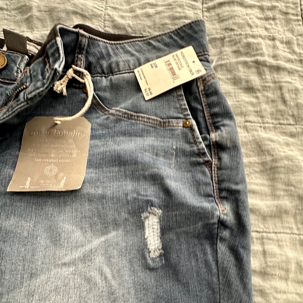 Democracy "Curve Equality" cropped denim jeans, Plus size 22W, NWT - Picture 5 of 8
